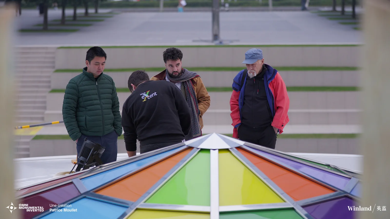 Wang (Winland), Christopher Fernandes (Ferr Studio) et Patrice Moullet — réunion de suivi pyramide OMNI