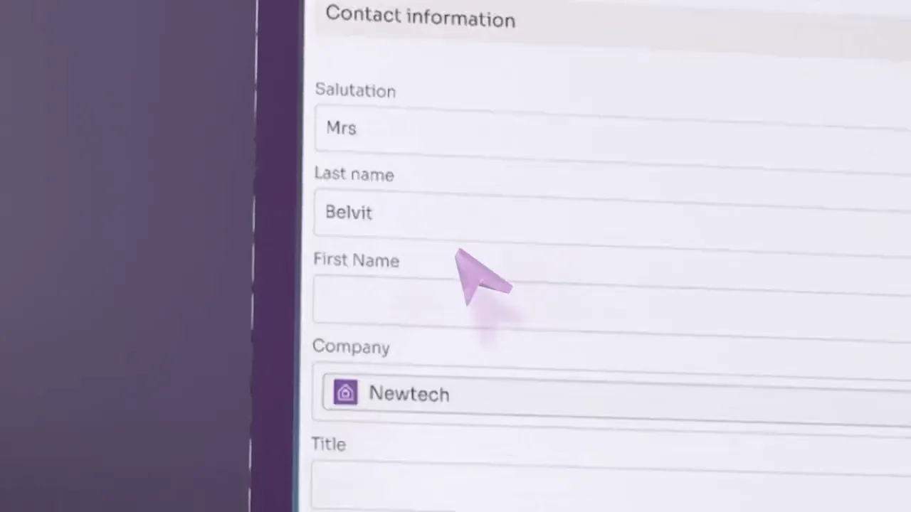 Interface Knowmore animée en 3D, adoption digitale